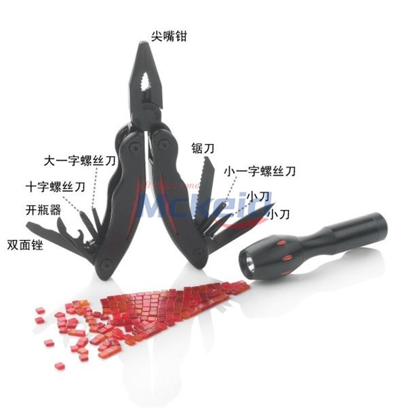 Extreme 高級多功能工具和電筒組合