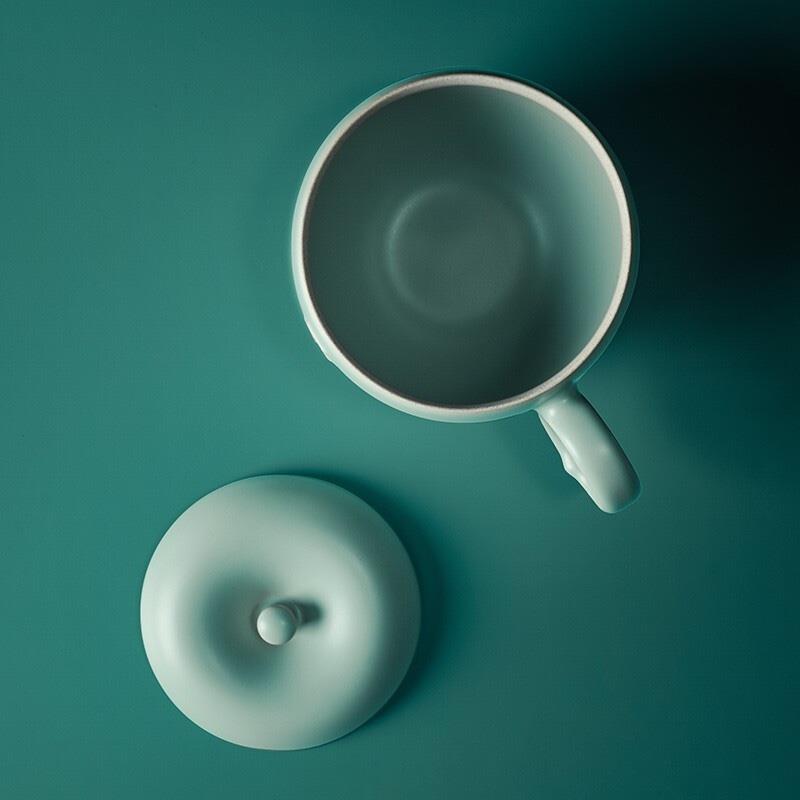 萬仟堂（Edenus）辦公杯 陶瓷水杯馬克杯女 創(chuàng)意蘋果造型 防塵帶蓋大容量水杯